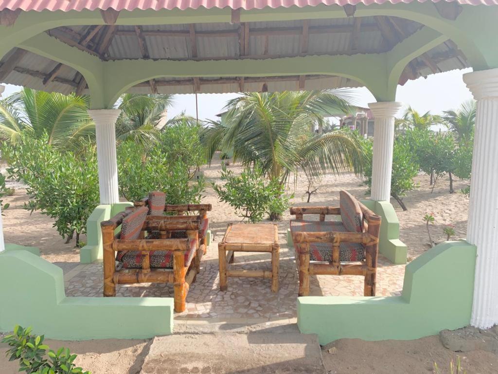 Bosofet Beach And Creek Lodge Sanyang ภายนอก รูปภาพ